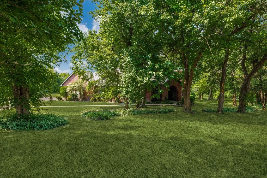 305 Cedar Hill Circle Lowry Crossing TX 75407