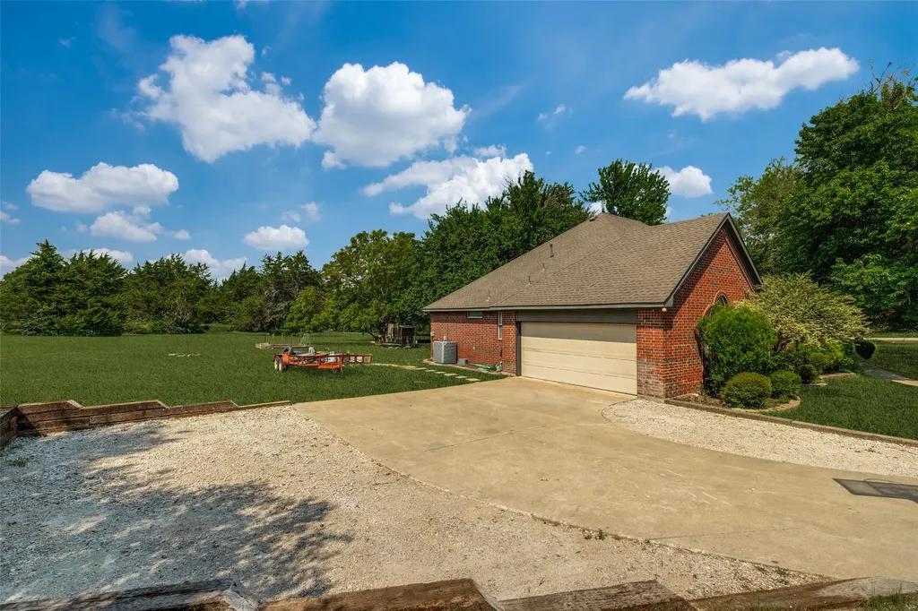 305 Cedar Hill Circle Lowry Crossing TX 75407