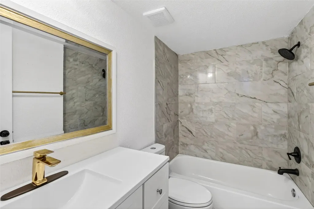 237 Wildflower Drive Gun Barrel City TX 75156