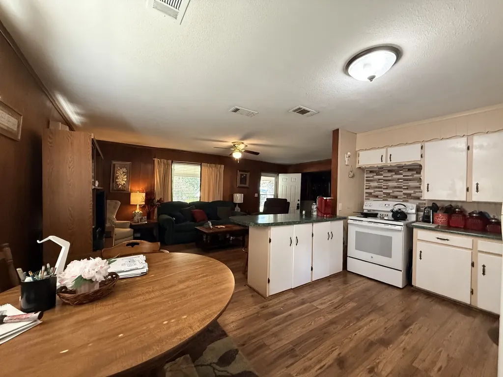 2070 County Road 3830 Quinlan TX 75474