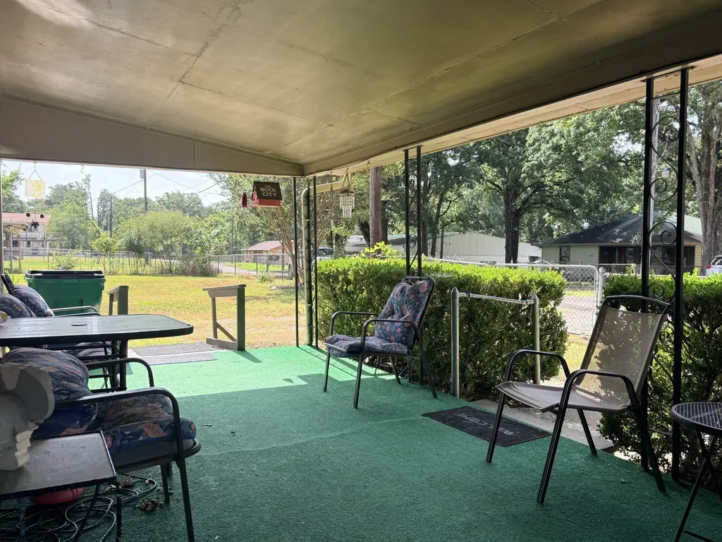 2070 County Road 3830 Quinlan TX 75474