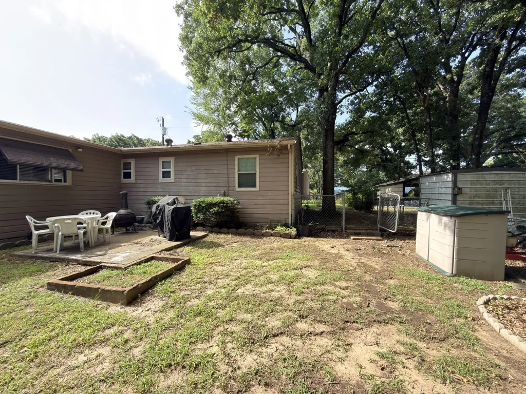 2070 County Road 3830 Quinlan TX 75474