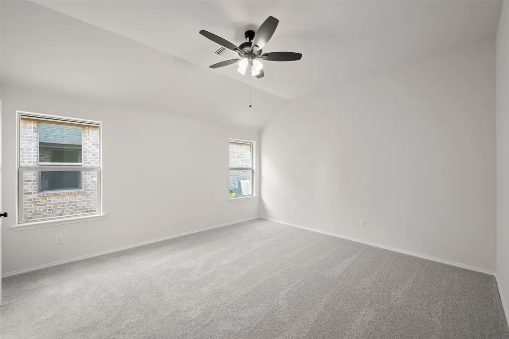 2825 Holstein Drive Midlothian TX 76065