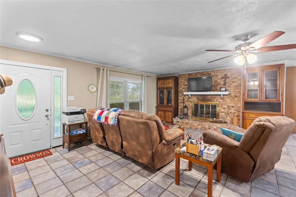 1101 14th Street Honey Grove TX 75446