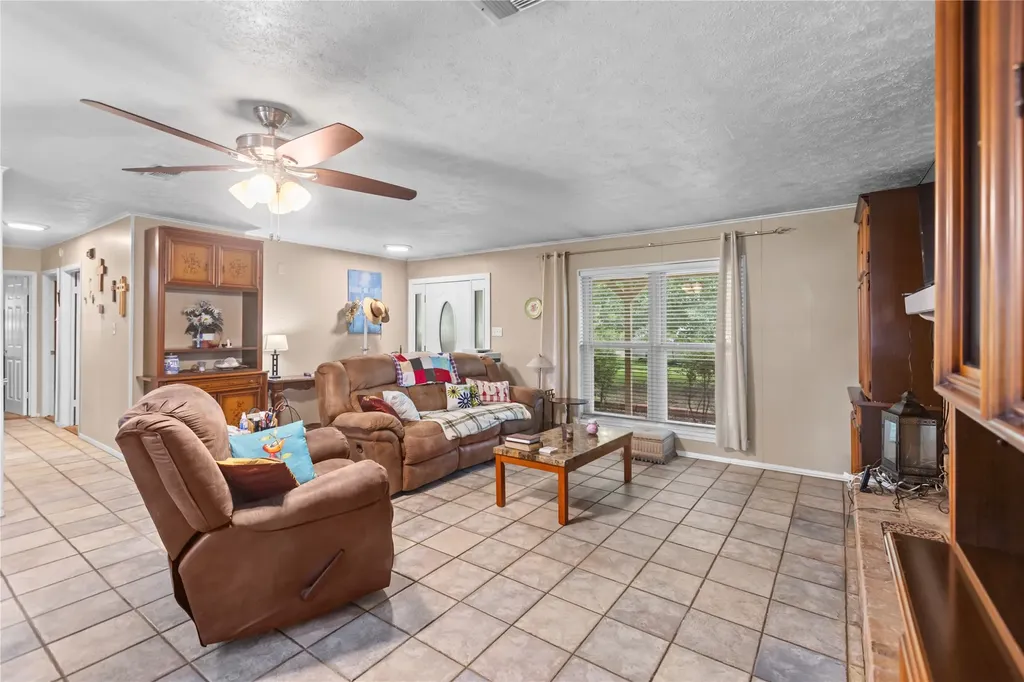 1101 14th Street Honey Grove TX 75446