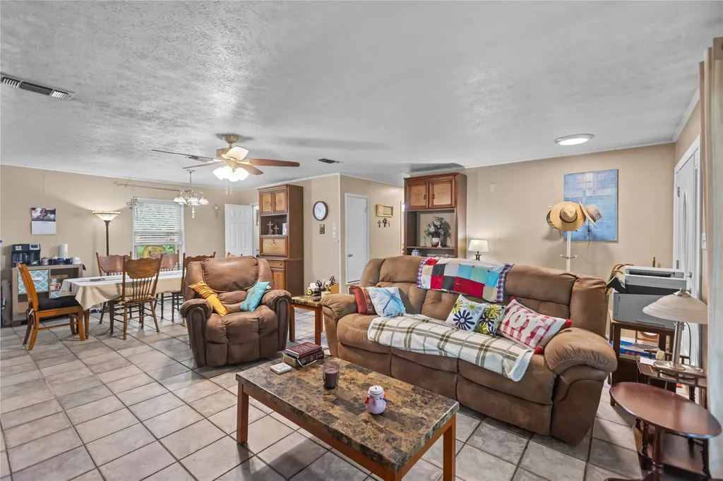 1101 14th Street Honey Grove TX 75446