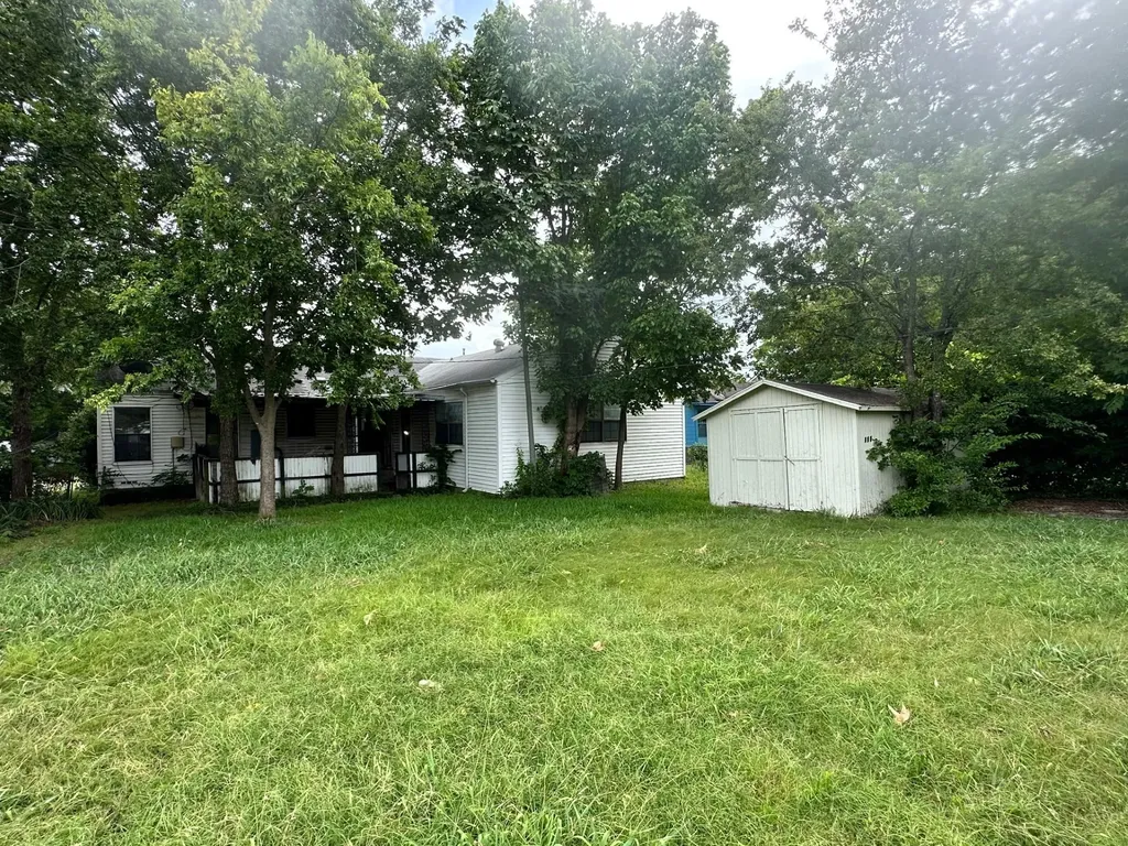 813 Magnolia Drive Garland TX 75040