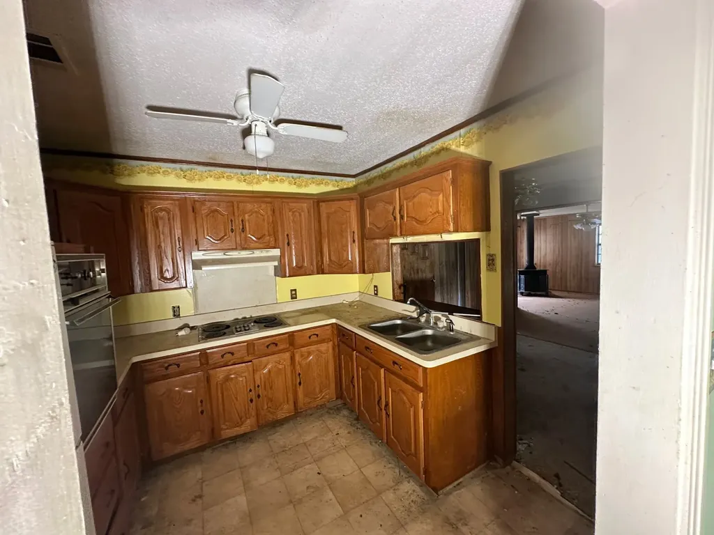 813 Magnolia Drive Garland TX 75040