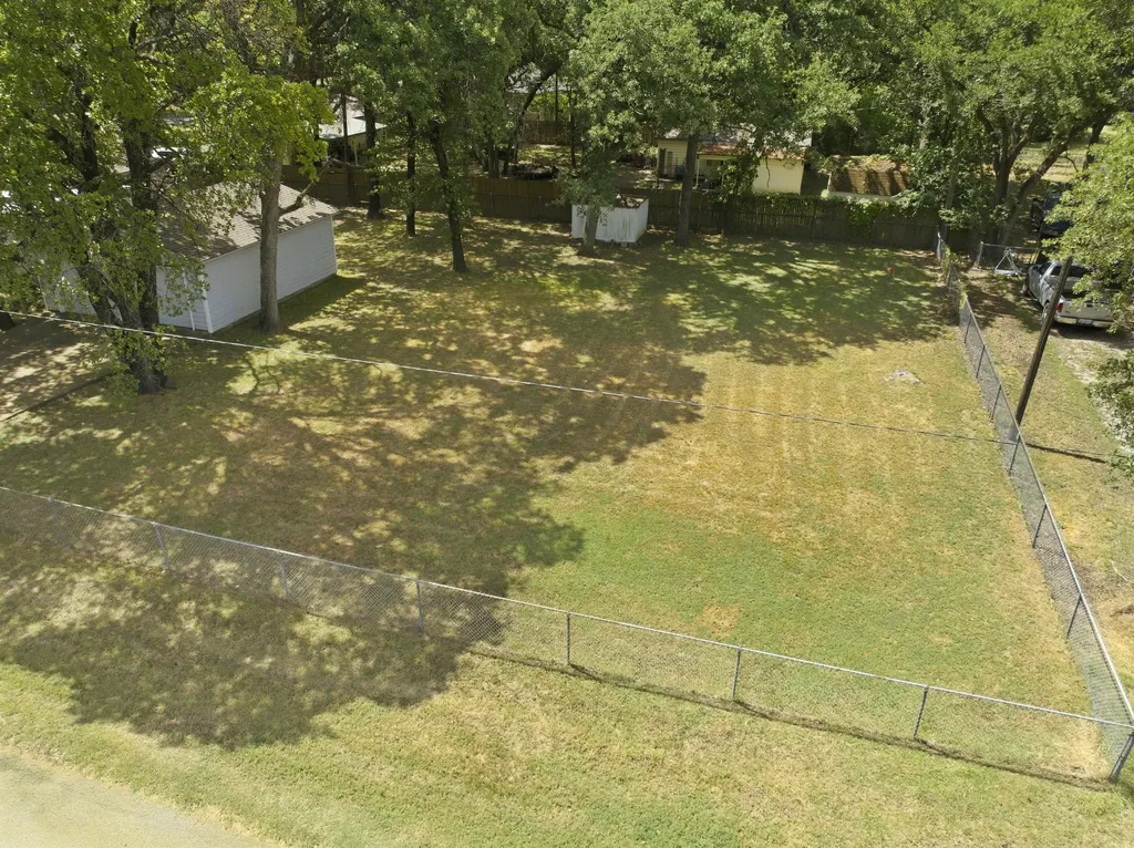 329 N Ash Avenue Azle TX 76020