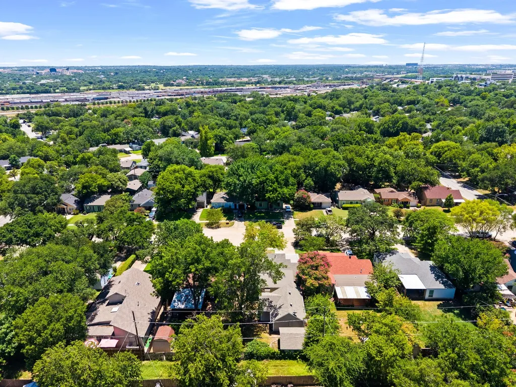 4220 Donnelly Avenue Fort Worth TX 76107