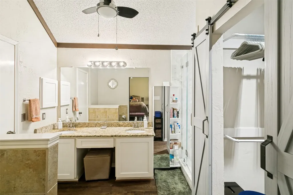 6816 Driffield Circle E North Richland Hills TX 76182