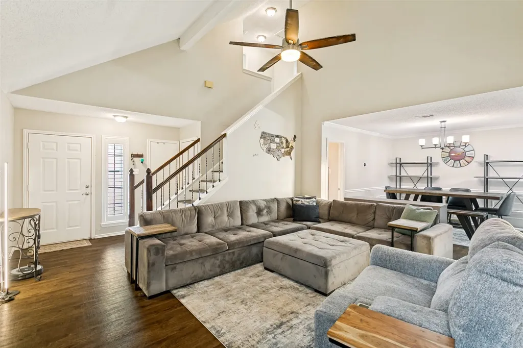 6816 Driffield Circle E North Richland Hills TX 76182