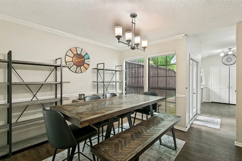 6816 Driffield Circle E North Richland Hills TX 76182
