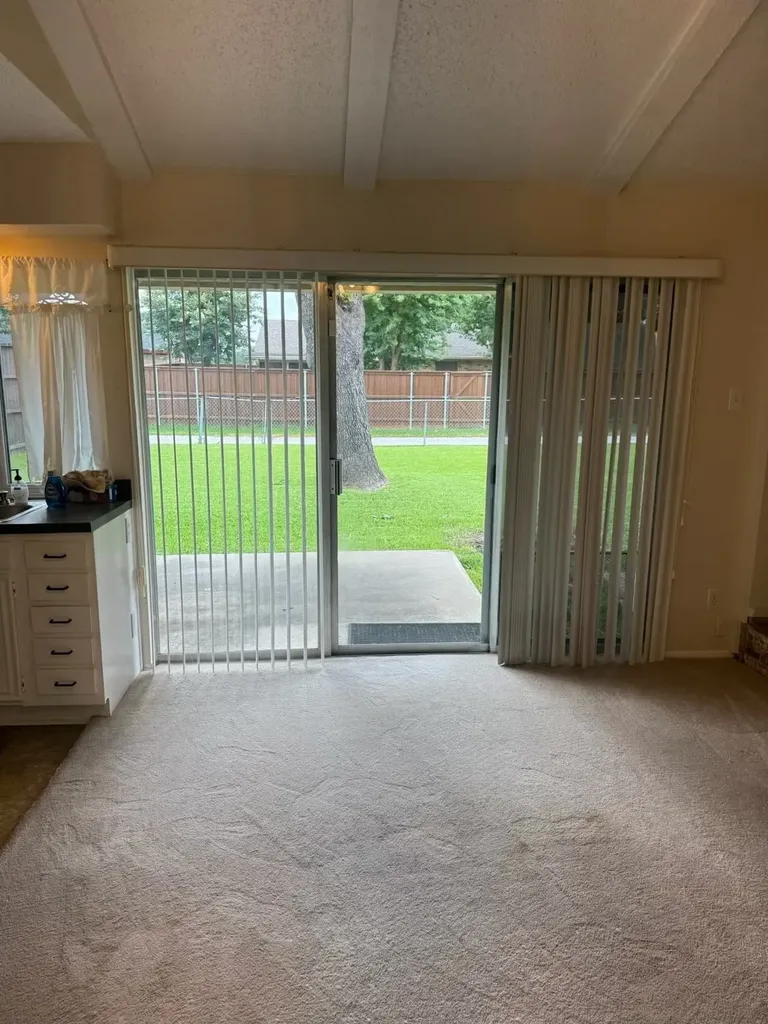 606 Oxford Park Garland TX 75043