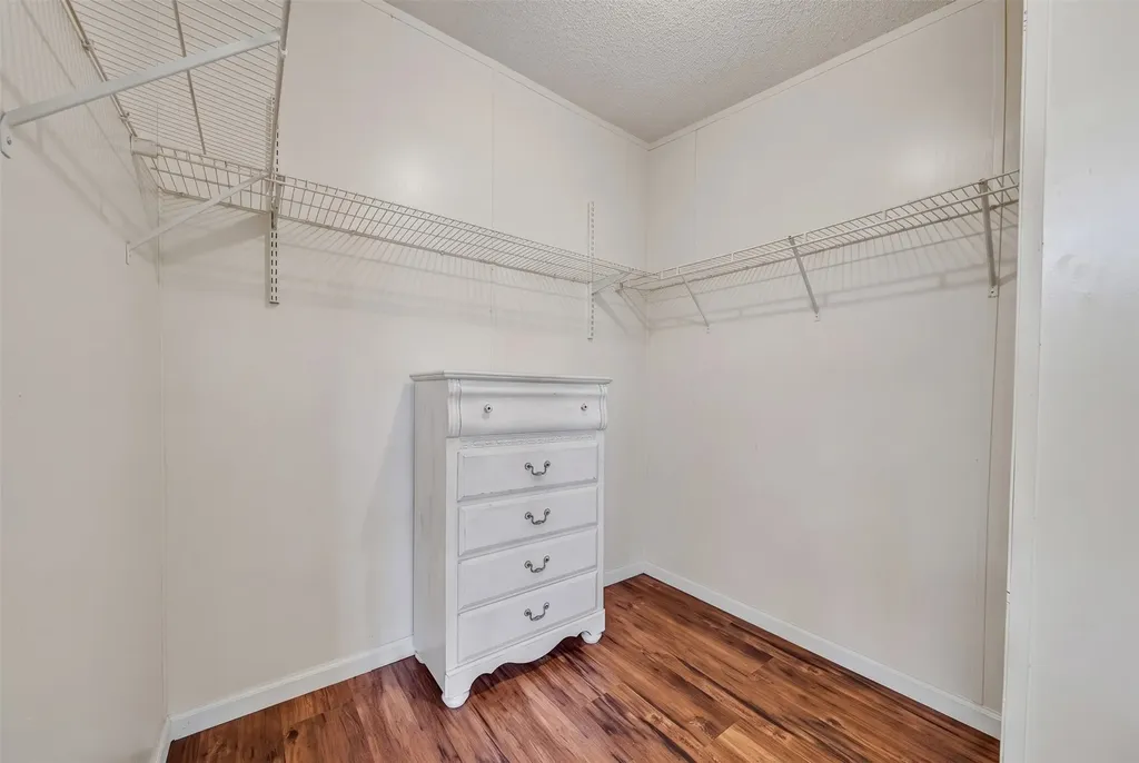 11625 Creekview Road Crowley TX 76036