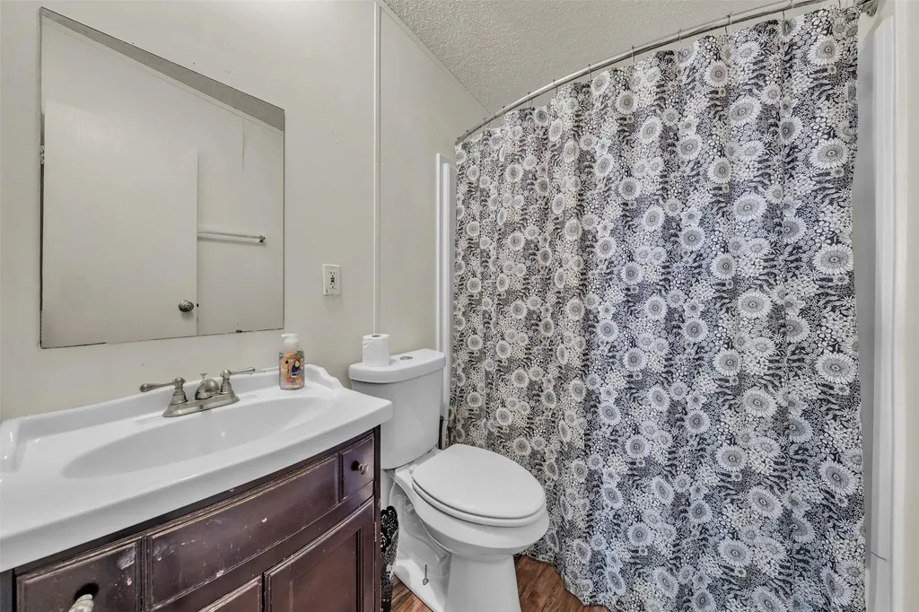 11625 Creekview Road Crowley TX 76036
