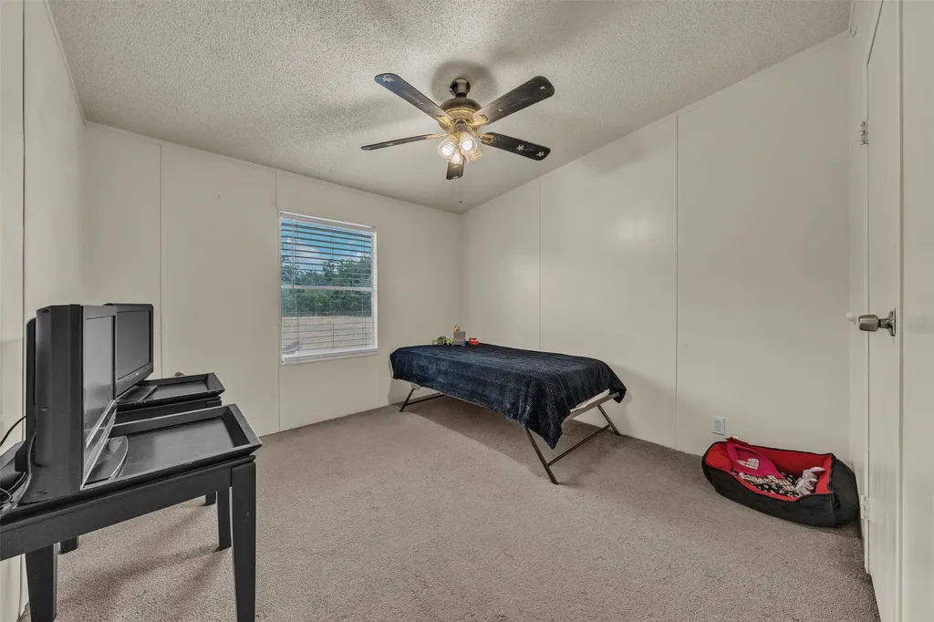 11625 Creekview Road Crowley TX 76036