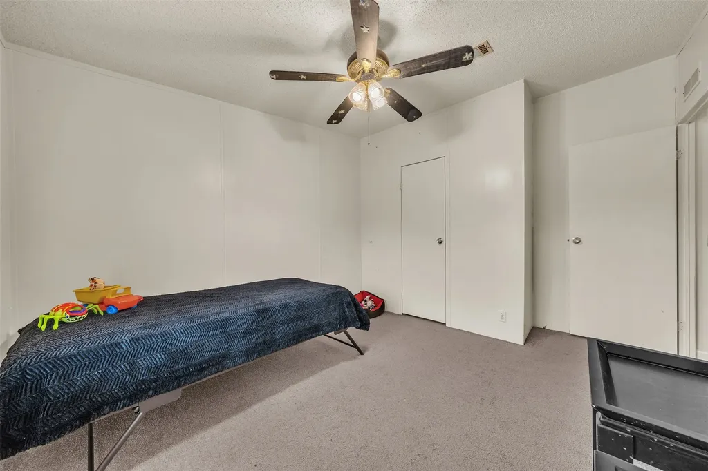 11625 Creekview Road Crowley TX 76036