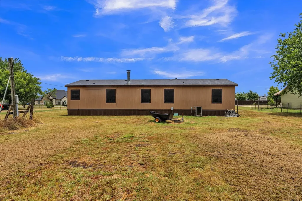 11625 Creekview Road Crowley TX 76036