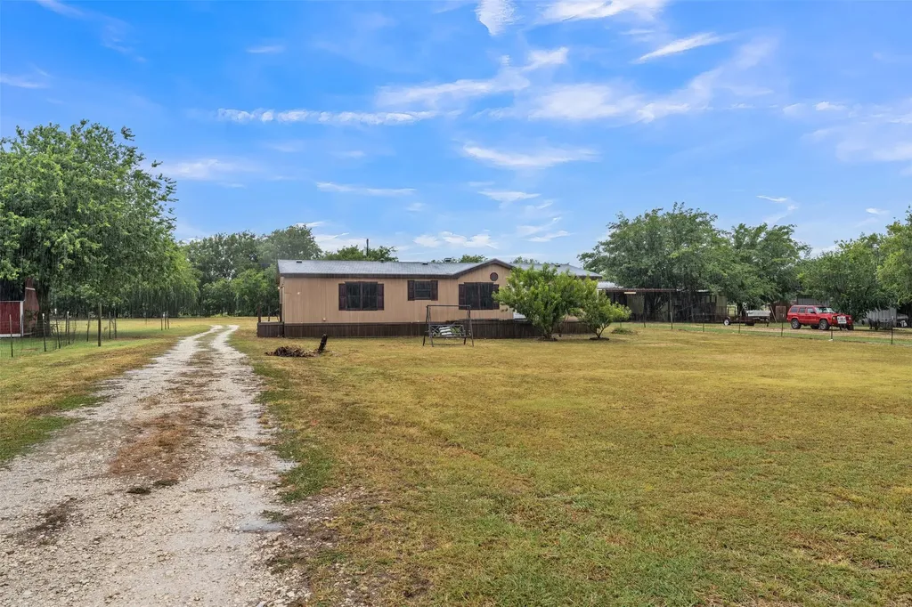 11625 Creekview Road Crowley TX 76036