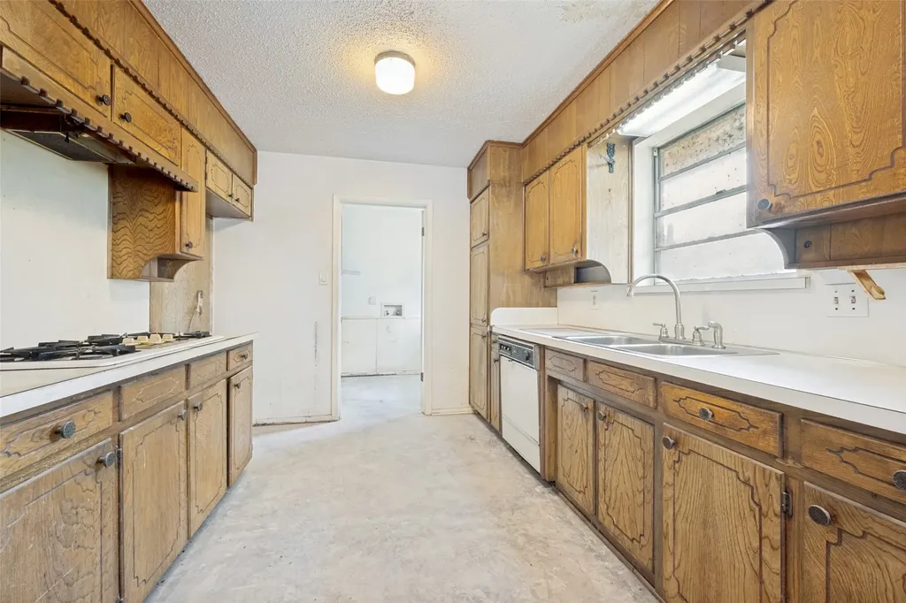 2426 Yellowstone Place Denton TX 76209