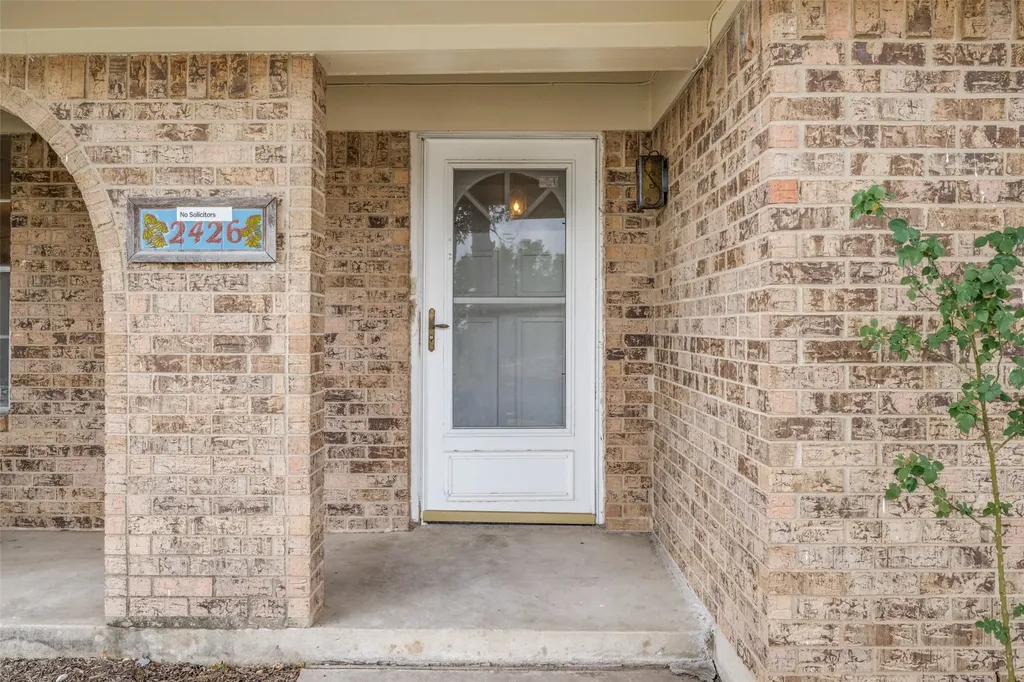 2426 Yellowstone Place Denton TX 76209