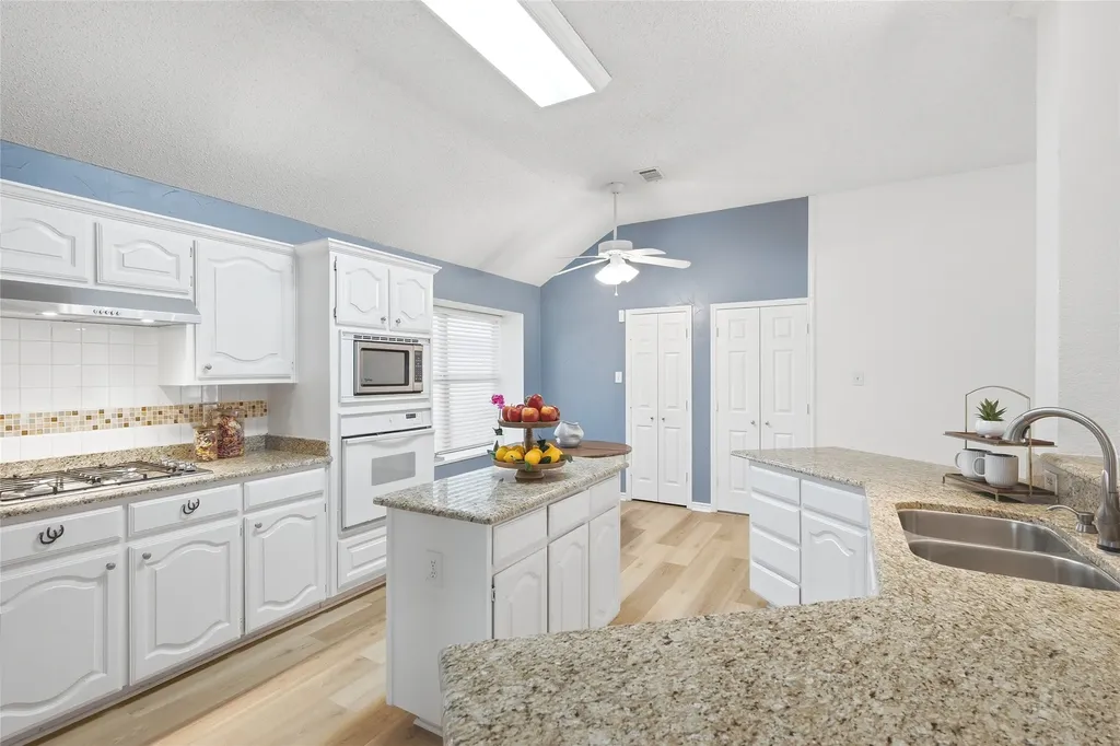4912 Basil Drive Mckinney TX 75070