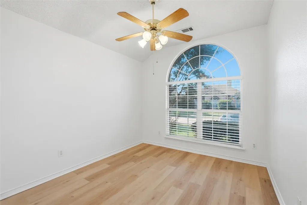4912 Basil Drive Mckinney TX 75070