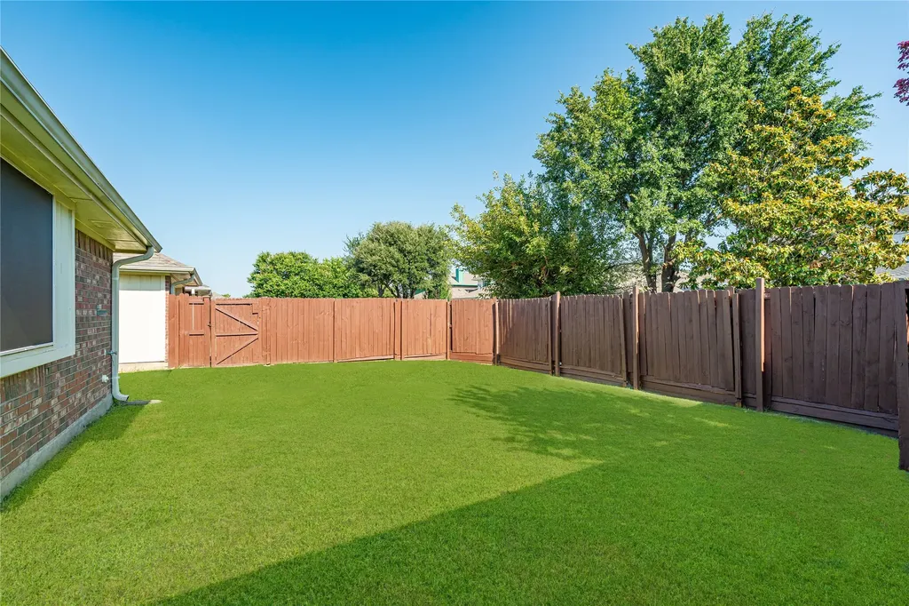 4912 Basil Drive Mckinney TX 75070