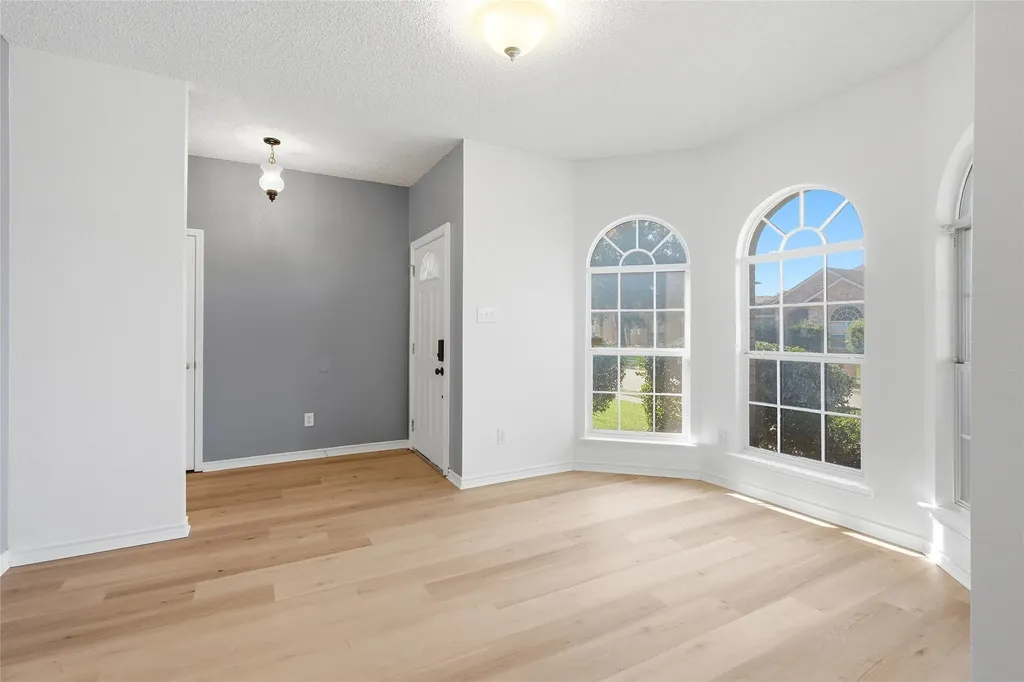 4912 Basil Drive Mckinney TX 75070