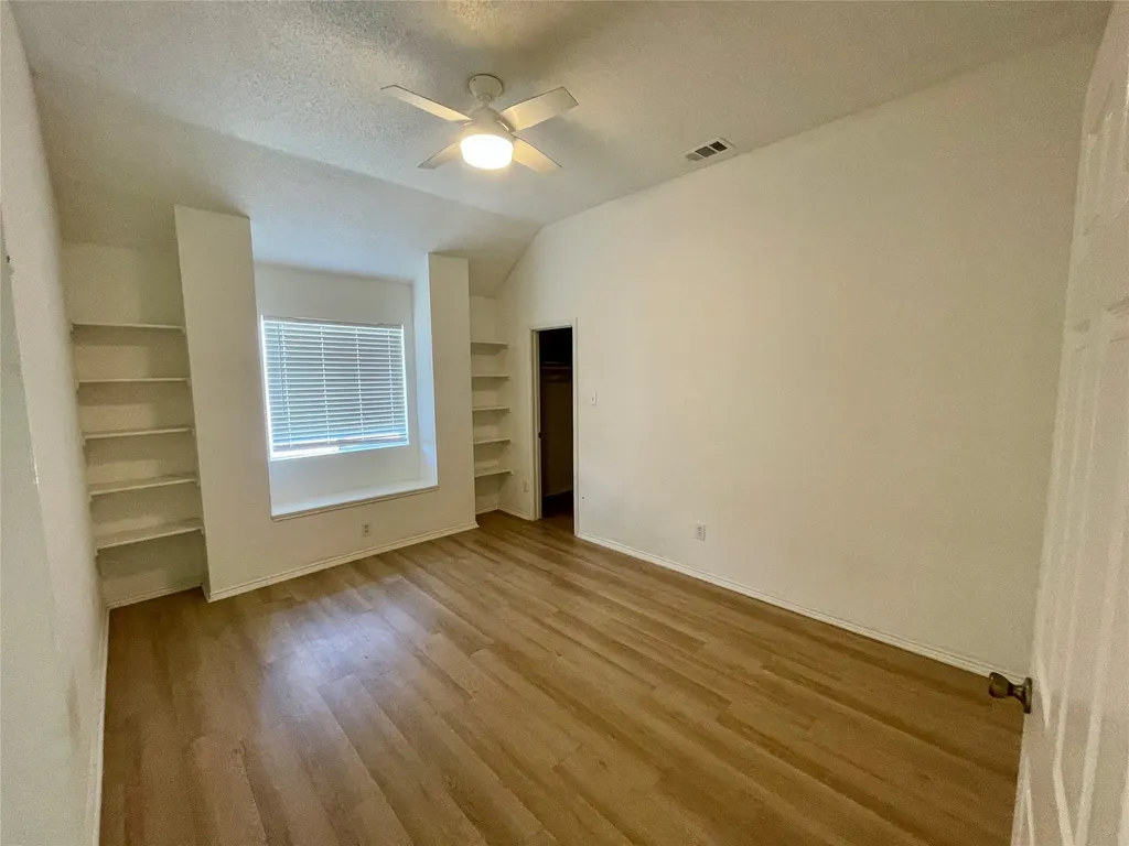 7520 Sunburst Trail Denton TX 76210