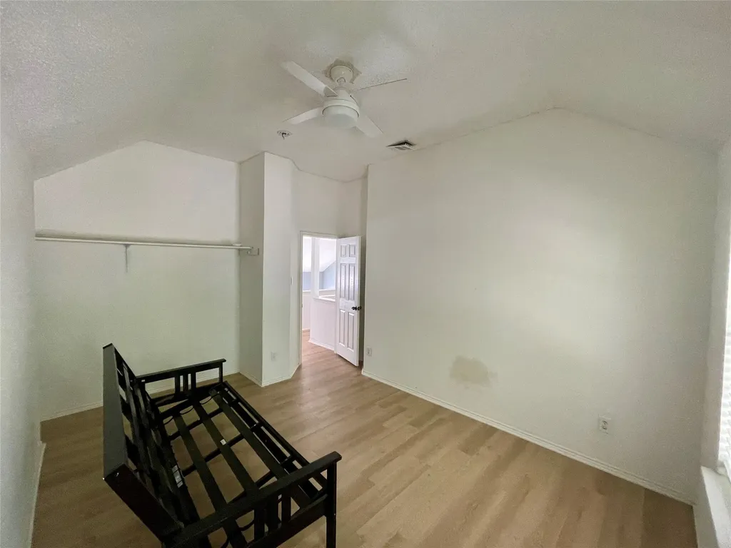 7520 Sunburst Trail Denton TX 76210