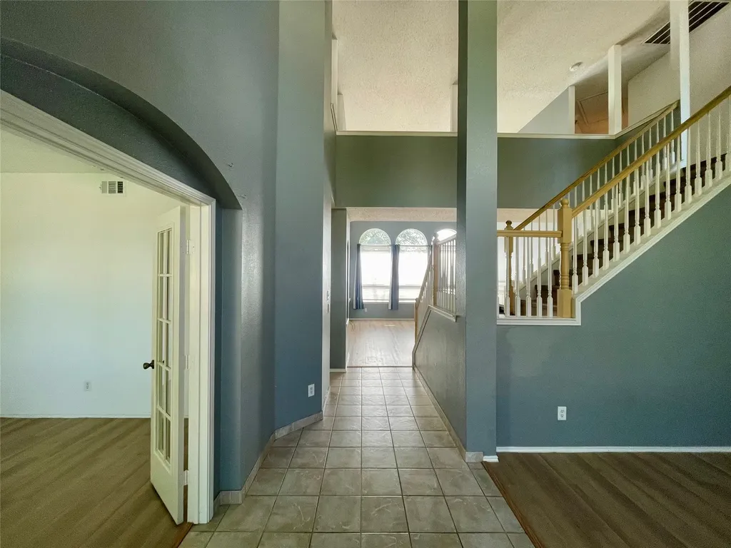 7520 Sunburst Trail Denton TX 76210