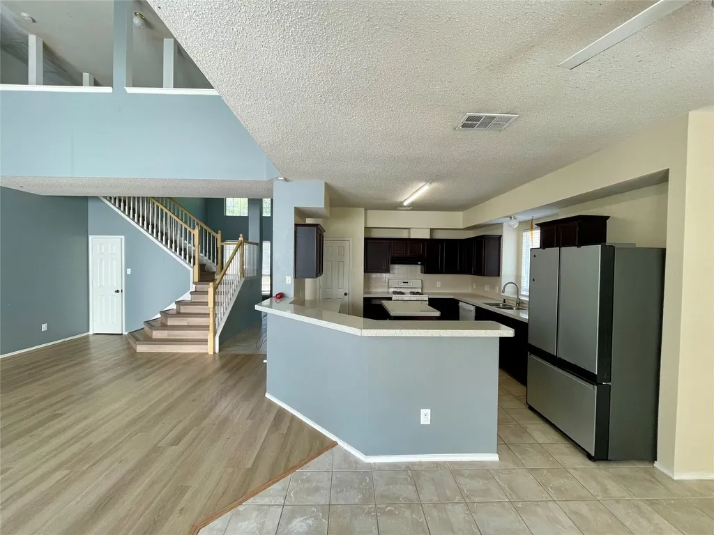 7520 Sunburst Trail Denton TX 76210