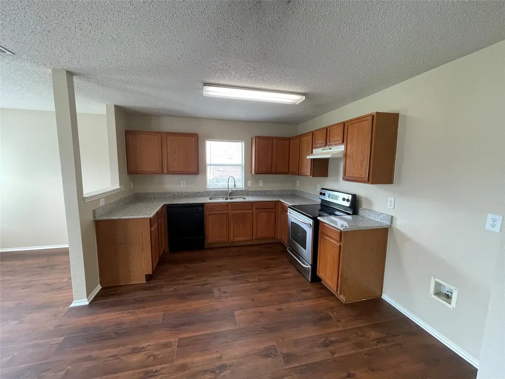 1420 Bumble Bee Drive Lancaster TX 75134