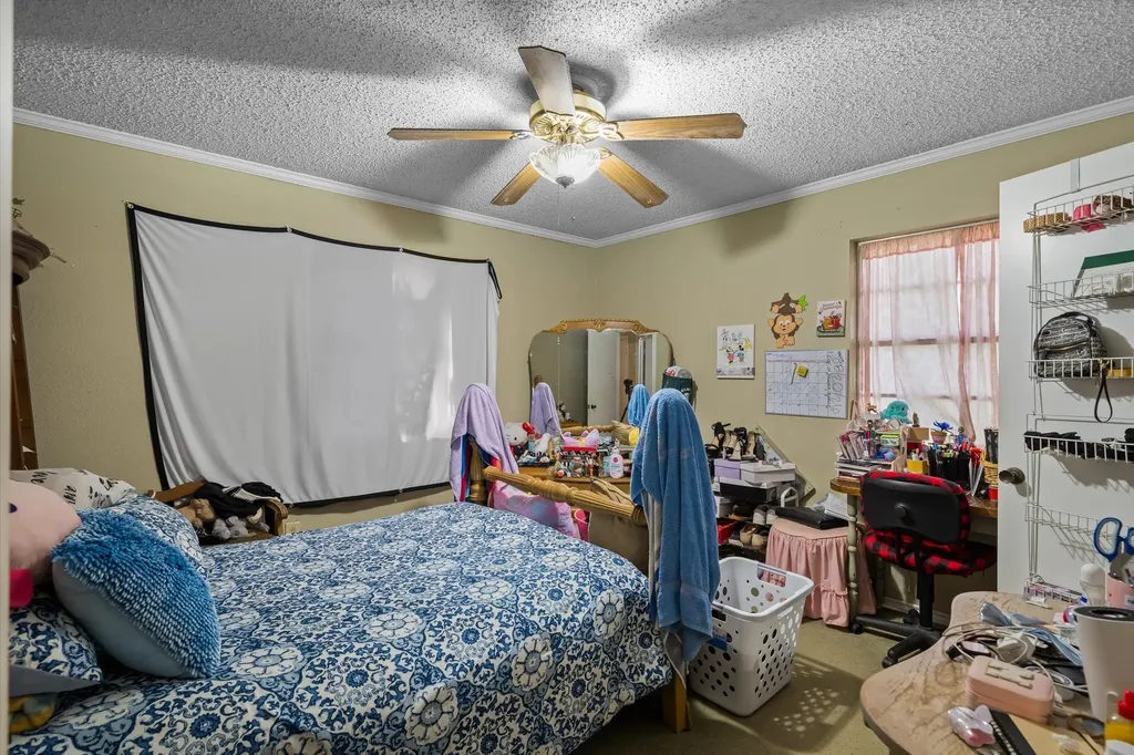 1709 Vz County Road 2502 Canton TX 75103