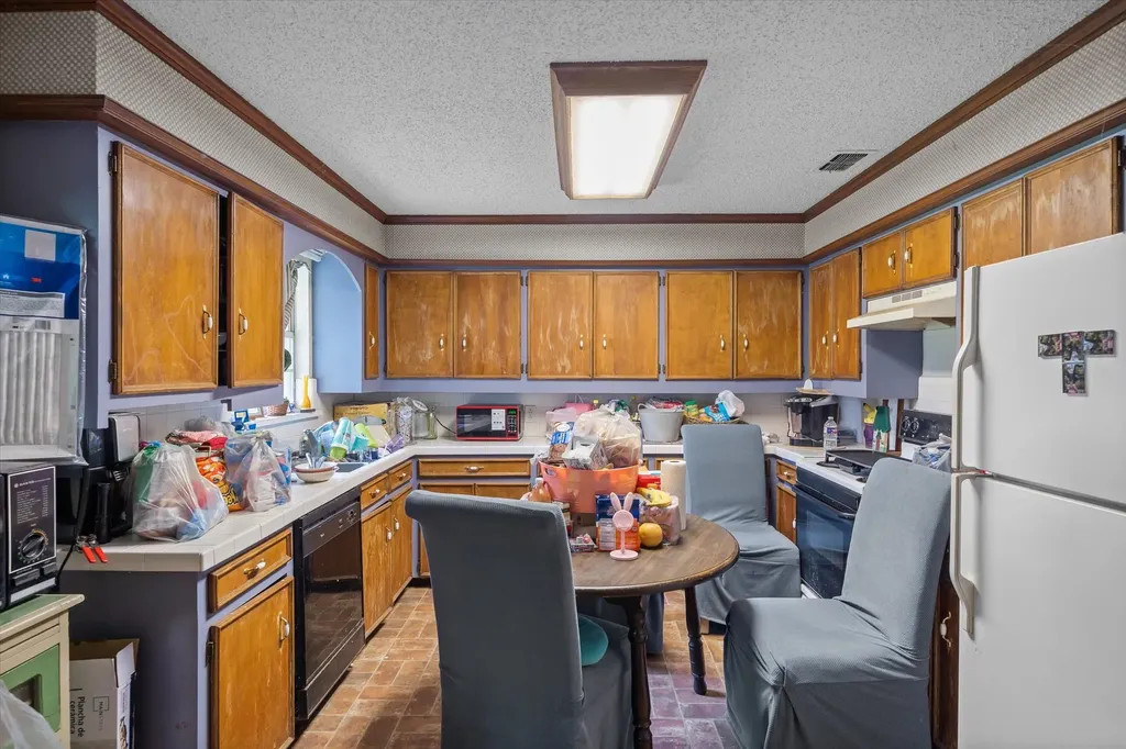 1709 Vz County Road 2502 Canton TX 75103