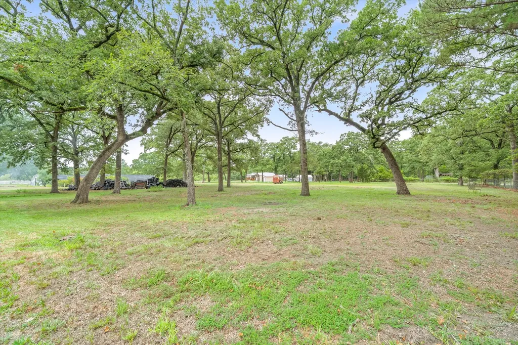 1709 Vz County Road 2502 Canton TX 75103