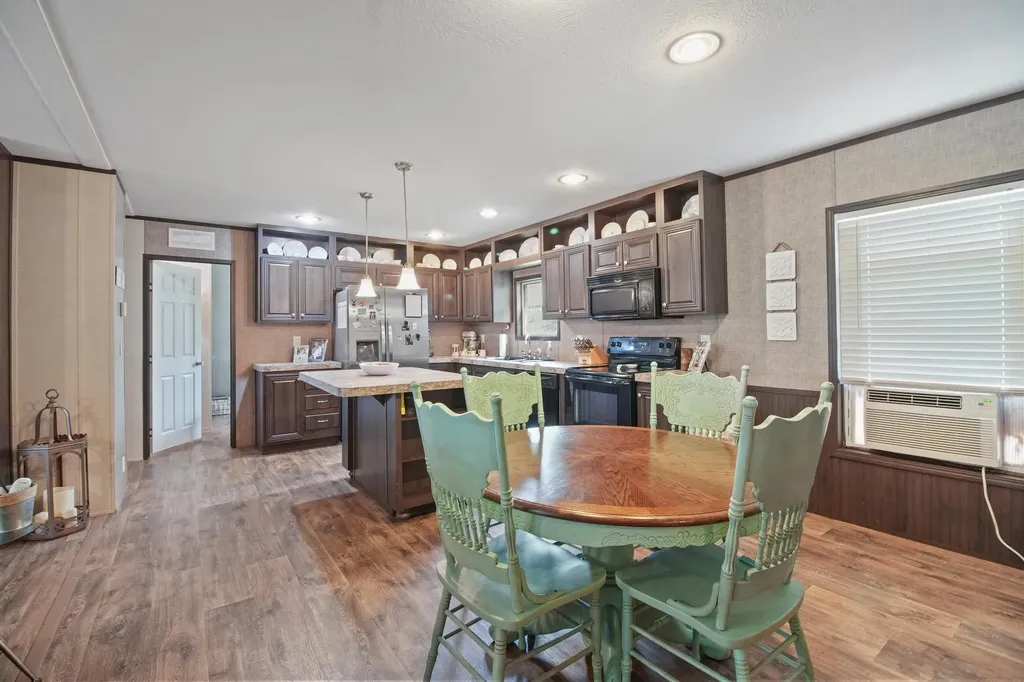 9759 Cr 316 Buffalo TX 75831