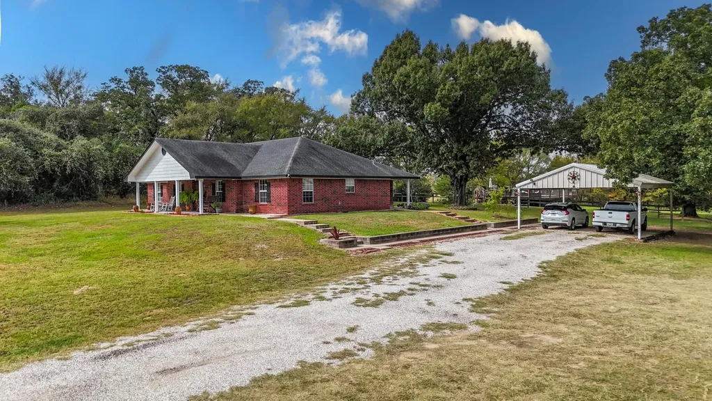9759 Cr 316 Buffalo TX 75831