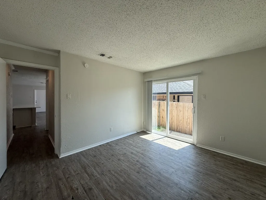 9016 Greenmound Avenue Dallas TX 75227