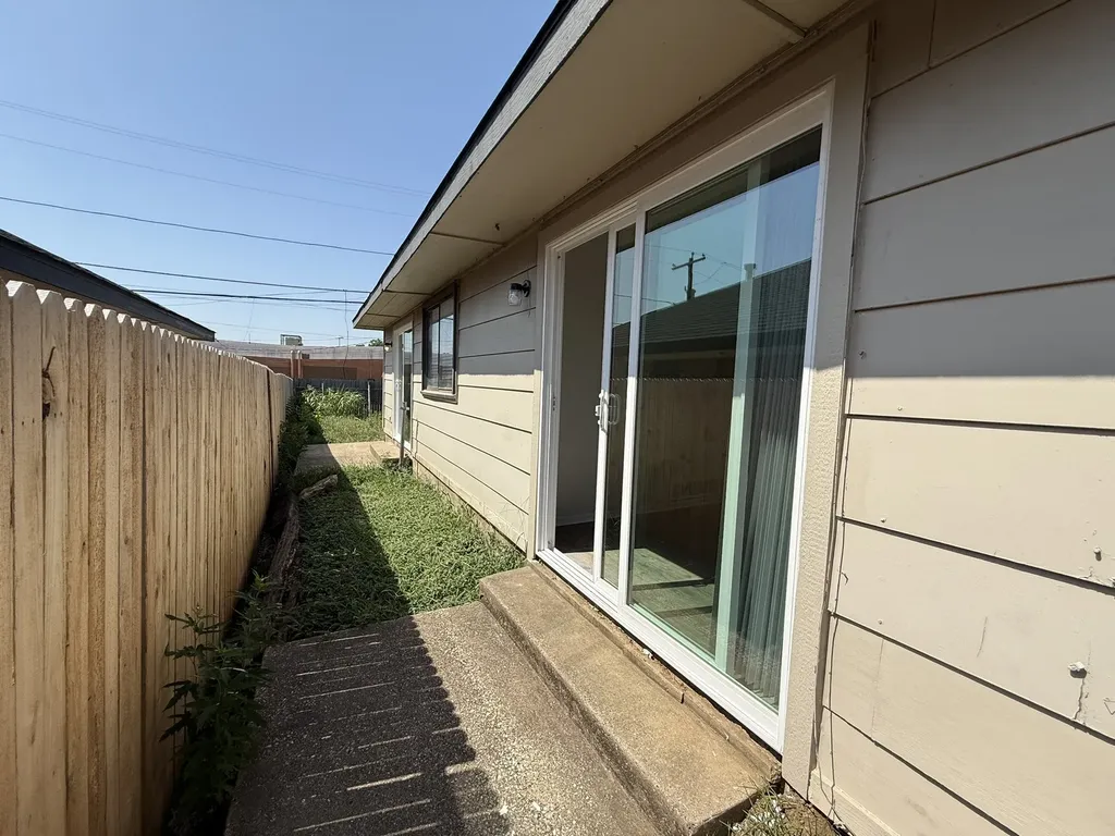 9016 Greenmound Avenue Dallas TX 75227