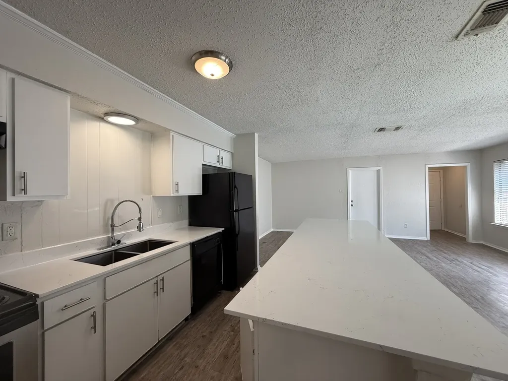 9016 Greenmound Avenue Dallas TX 75227