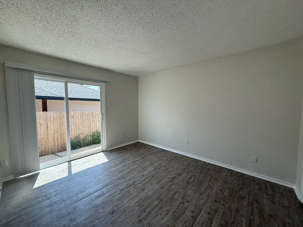 9016 Greenmound Avenue Dallas TX 75227