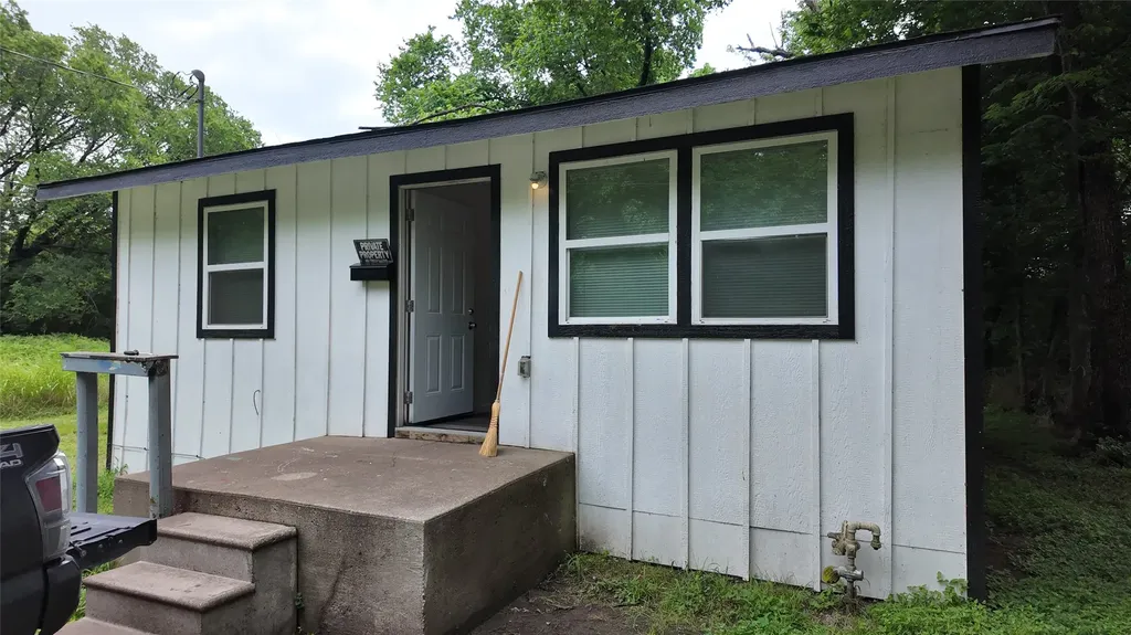 1001 E Park Avenue Corsicana TX 75110