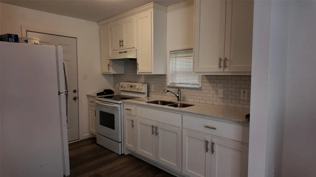 1001 E Park Avenue Corsicana TX 75110