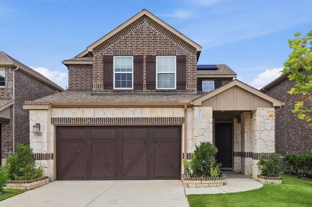 217 Jones Street Irving TX 75063