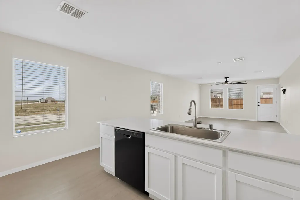 6201 Tilden Avenue Pilot Point TX 76258