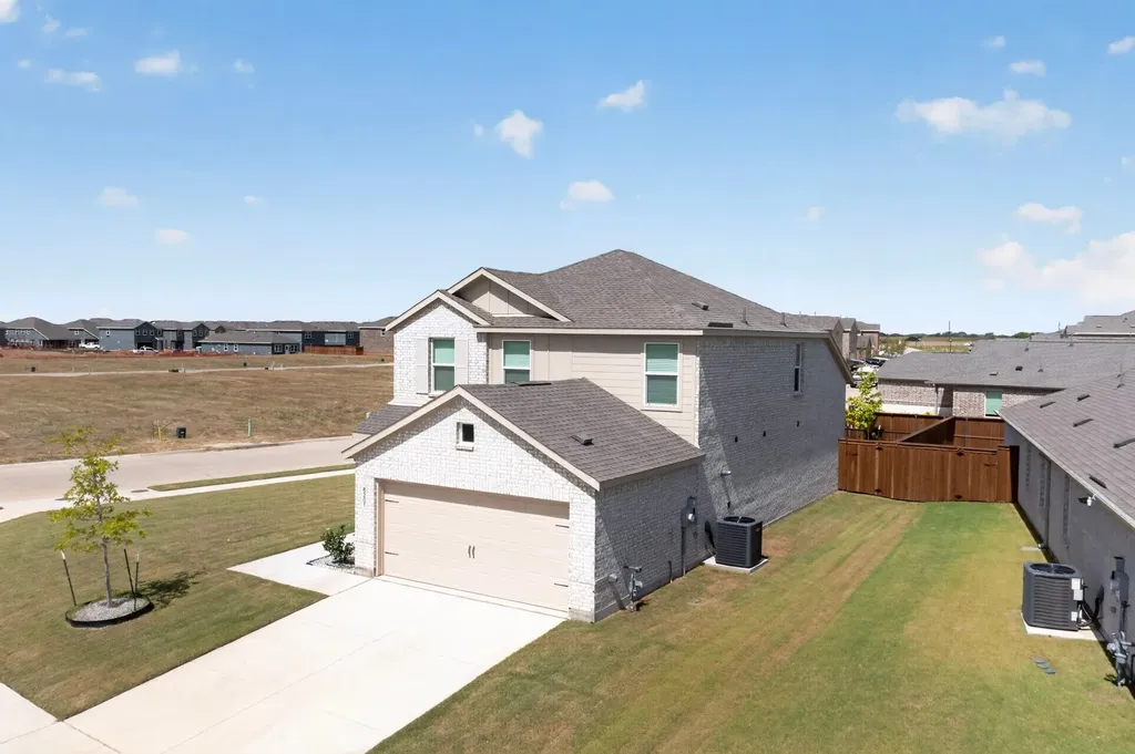 6201 Tilden Avenue Pilot Point TX 76258