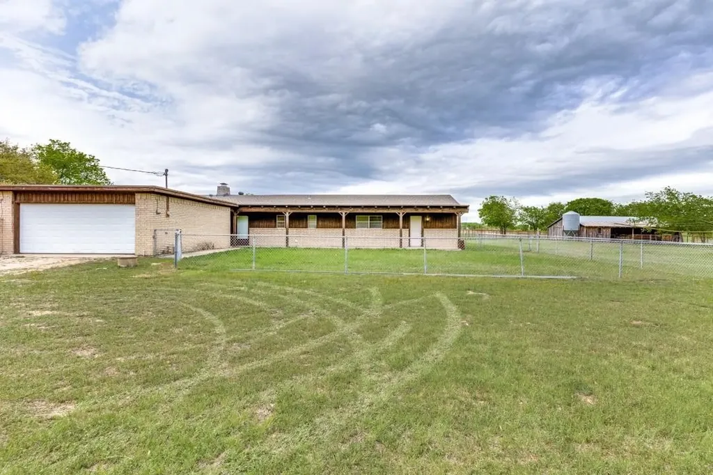 4651 Kelly Road Aledo TX 76008